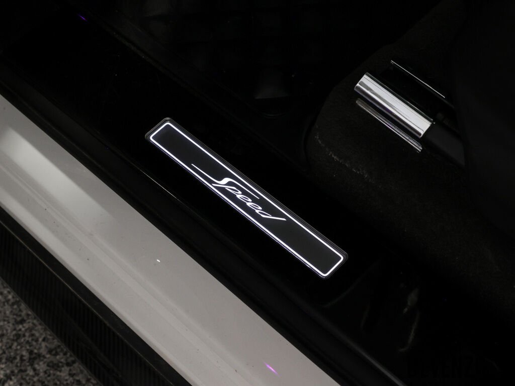 Bentley Bentayga 2021 Blanc Saint-Eustache - photo #12