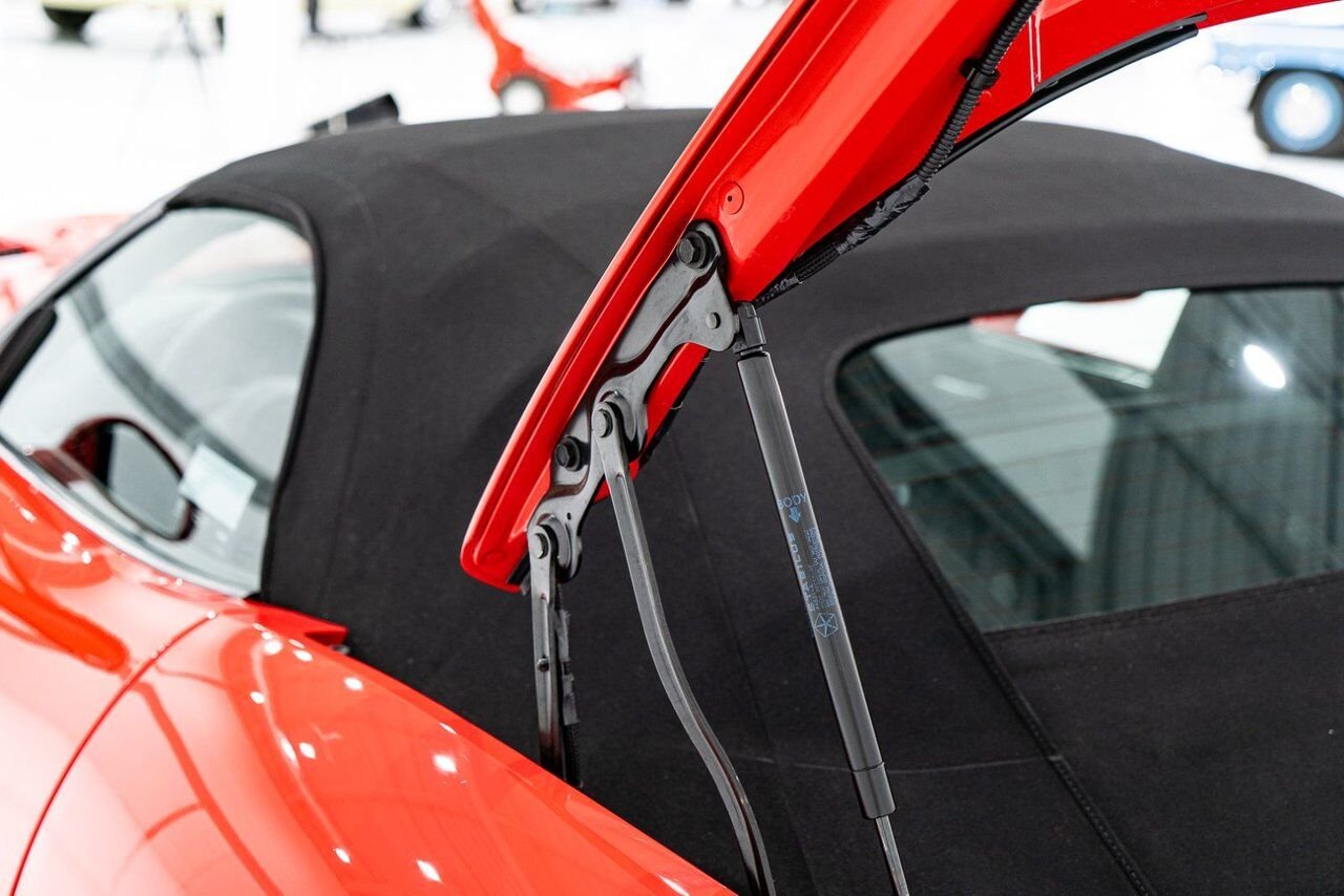 Dodge Viper Clean Title With Only 2,063 km (1,282 Miles) From New 2008 Rouge Montréal - photo #91