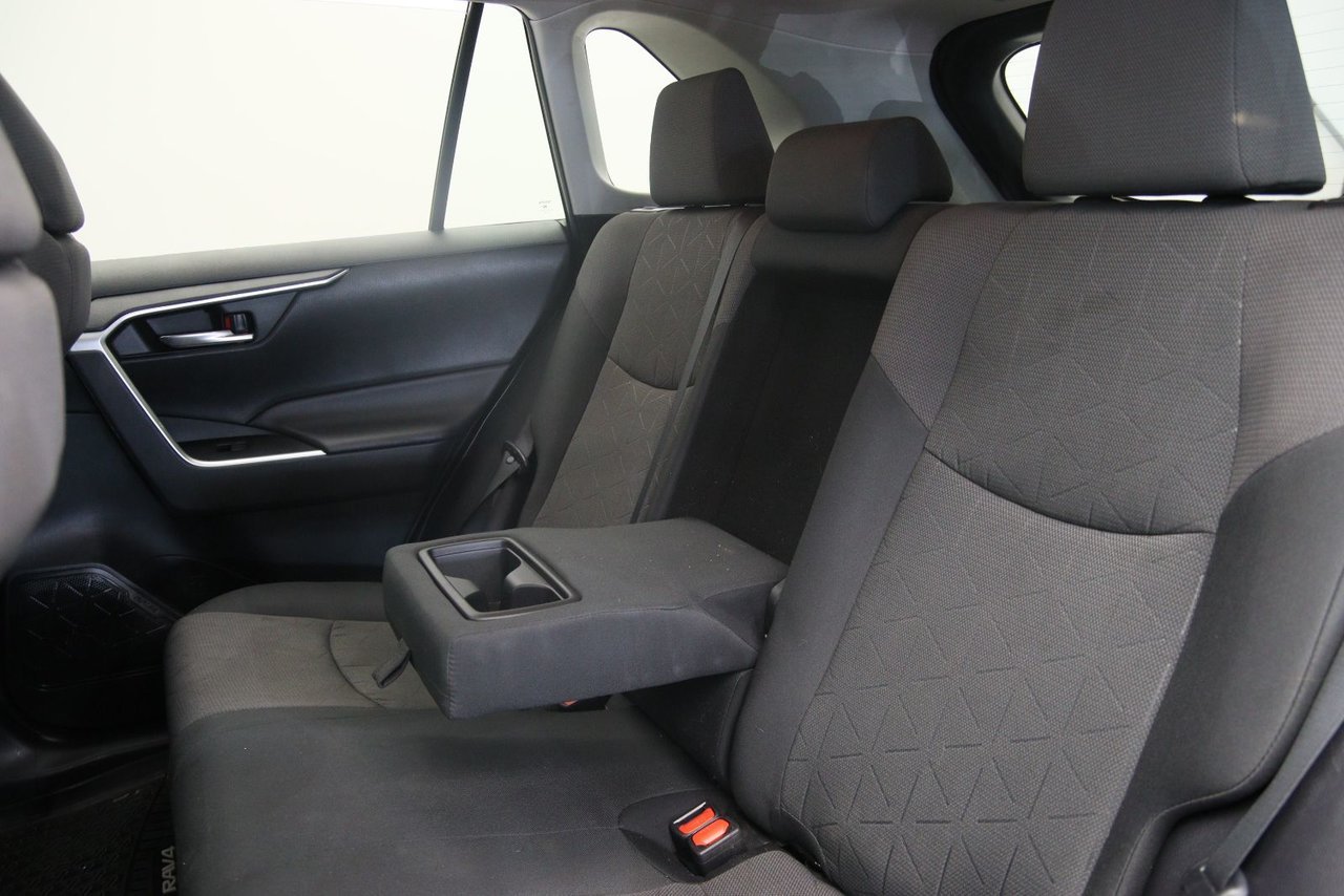 Toyota RAV4 NIV 2T3R1RFV2KC038406 2019 Noir Baie-Comeau - photo #6