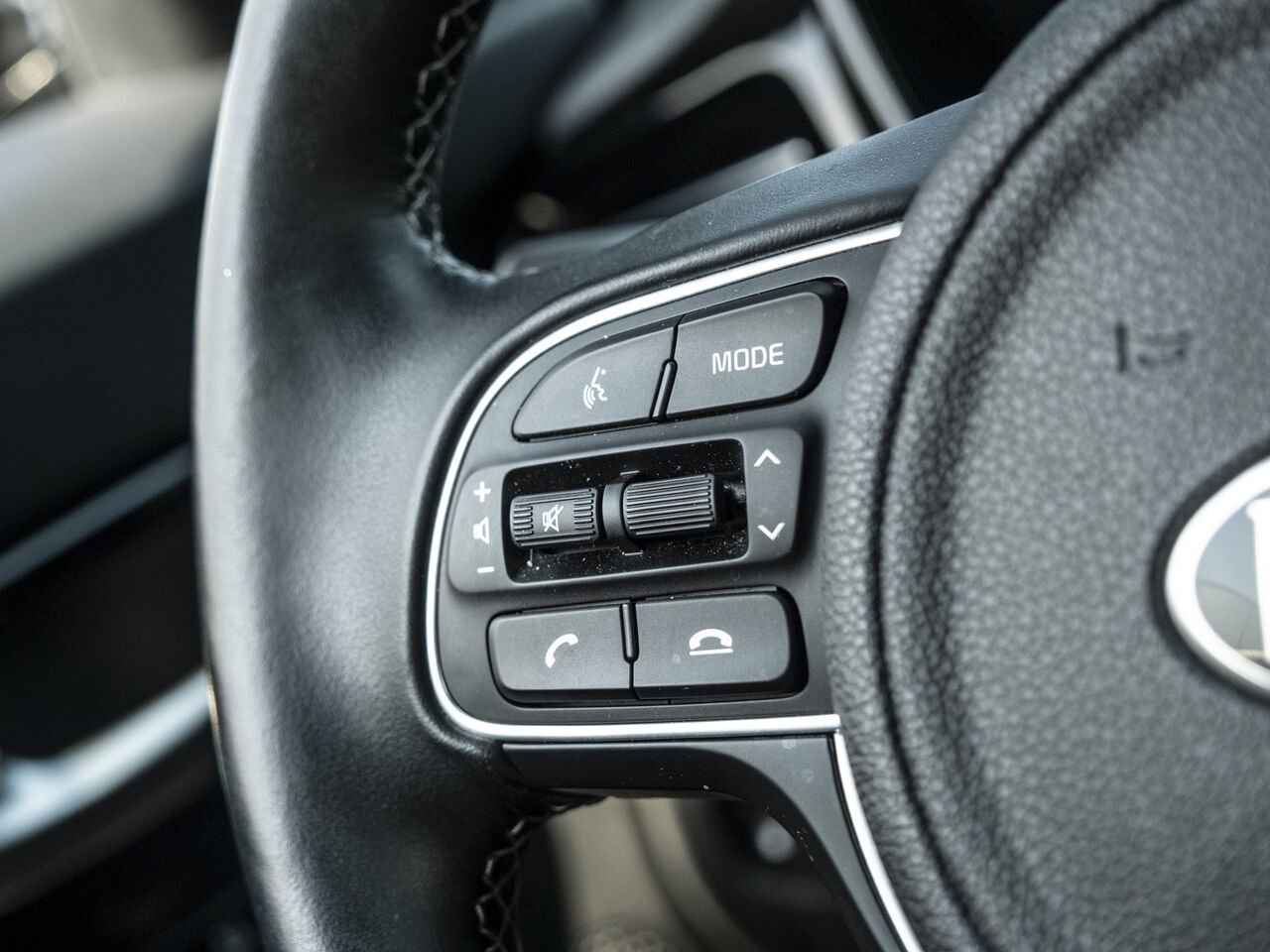 2021 Kia Niro Plug-in Hybrid Blue Gatineau - photo #16