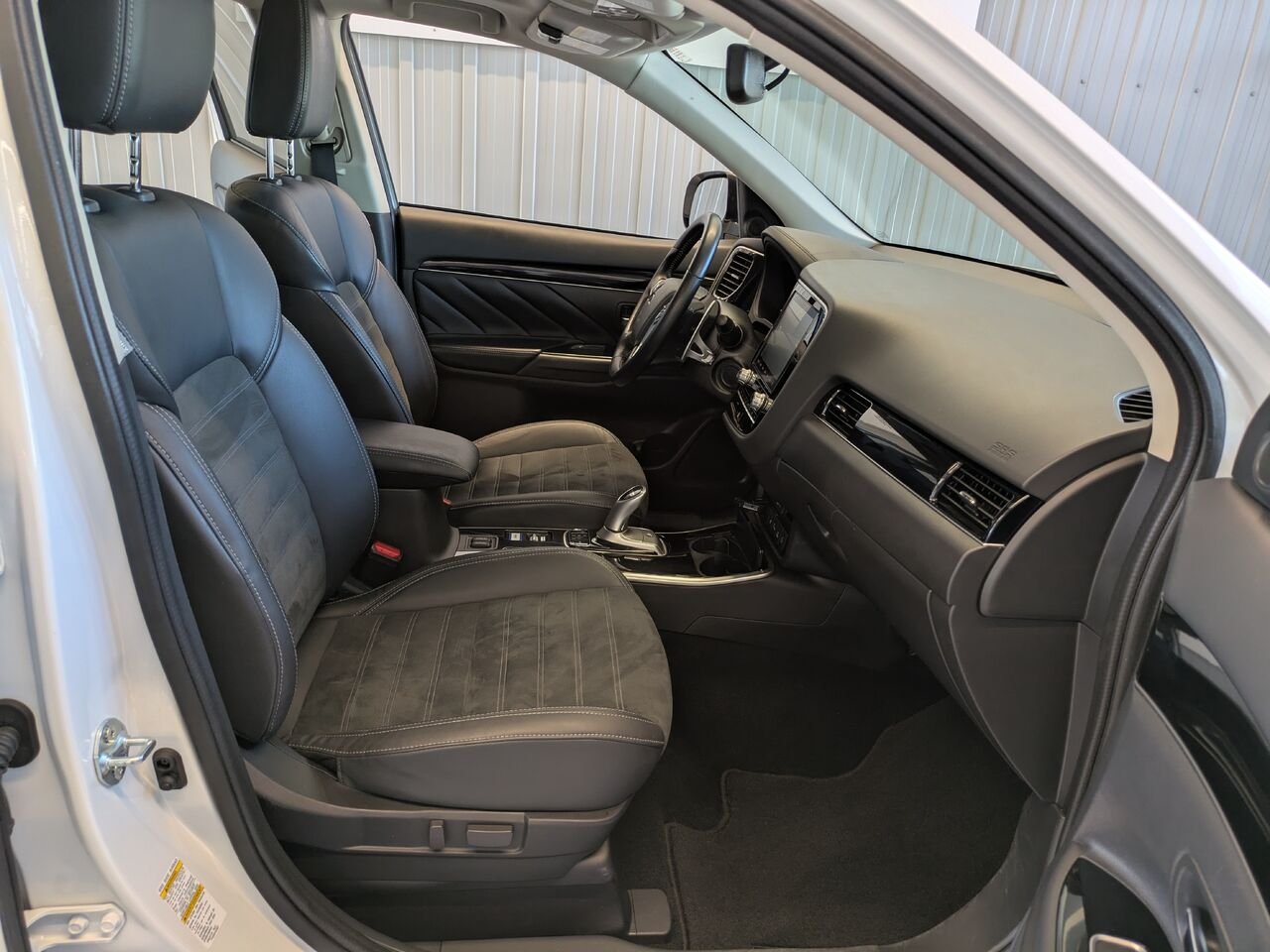 Mitsubishi Outlander PHEV 2022 Blanc Gatineau - photo #16
