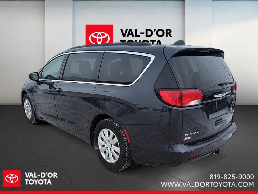 2019 Chrysler Pacifica 2019 Black