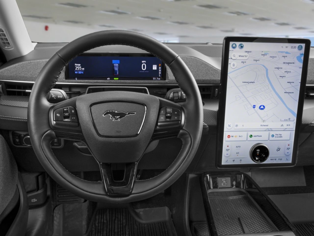 2025 Ford Mustang Mach-E Shadow Black Mont-Laurier - photo #4