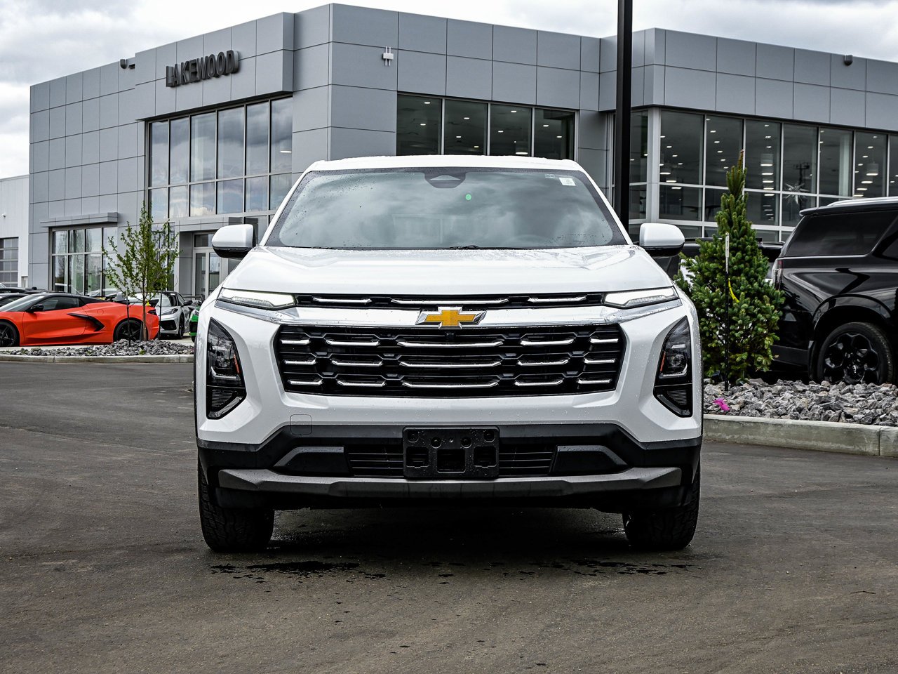 2026 Chevrolet Equinox AWD 4dr LT w/2LT White Sherwood Park - photo #2