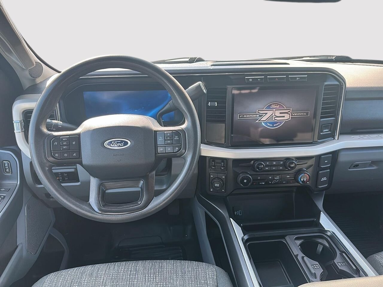 2023 Ford Super Duty F-250 SRW White Rouyn-Noranda - photo #8