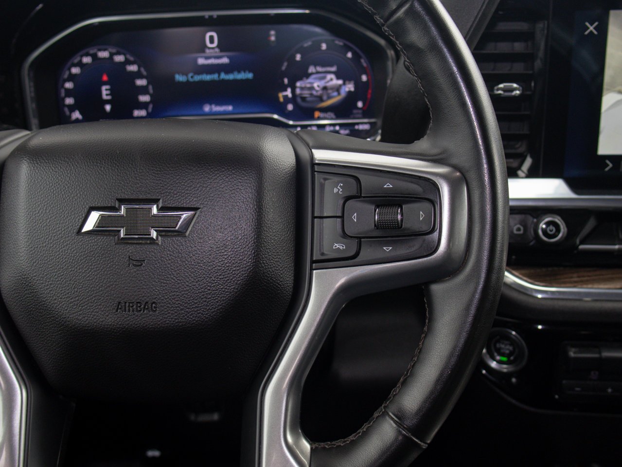 2024 Chevrolet Silverado 2500HD 4WD Crew Cab 159 LT White Sherwood Park - photo #23