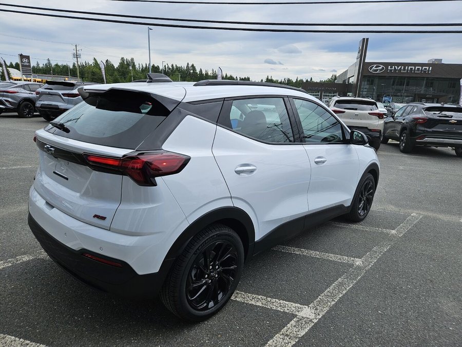 2027 Chevrolet Bolt 2027 Summit White