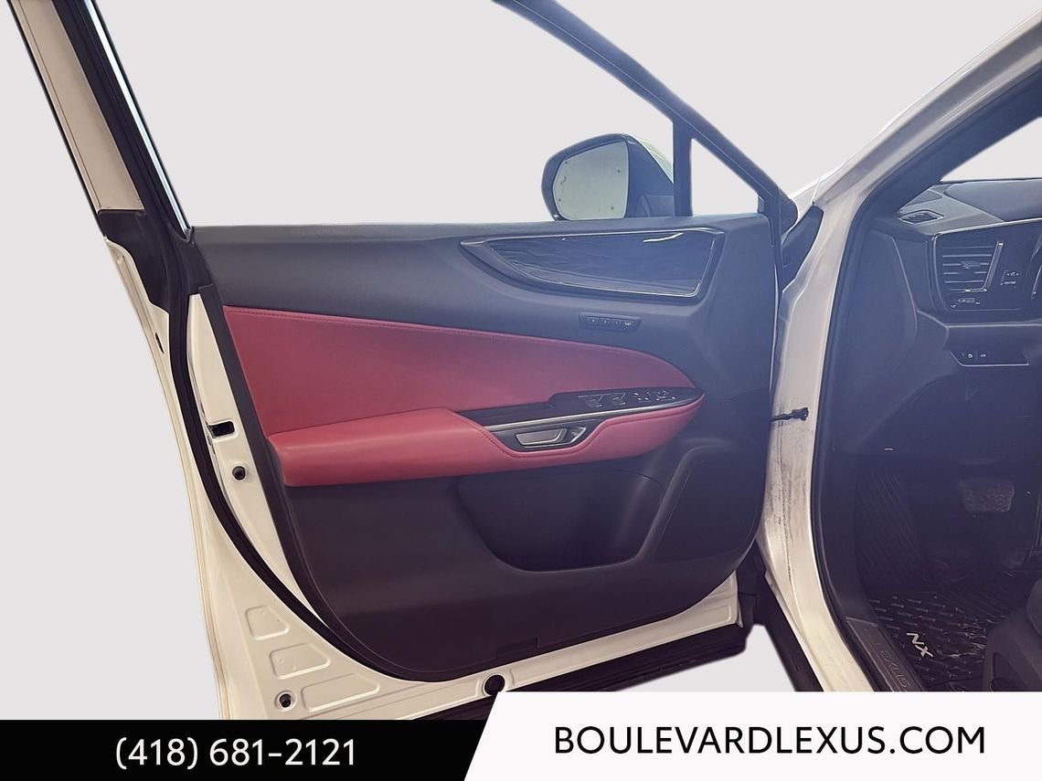 Lexus NX 19359A 2023 Blanc Québec - photo #28