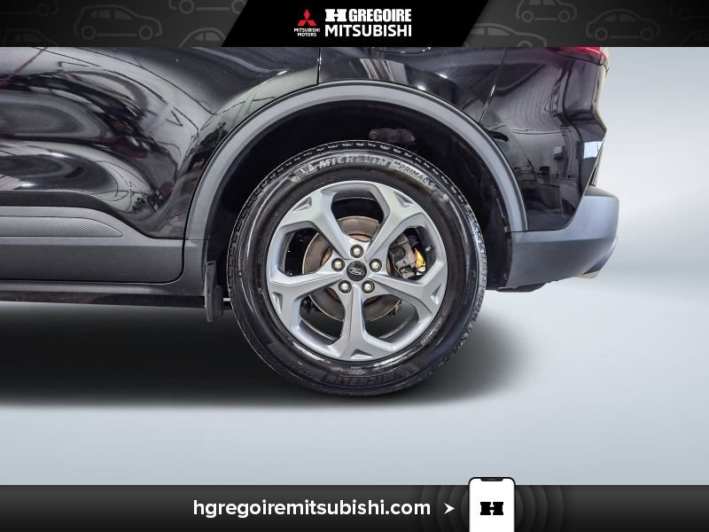 2025 Ford Escape Black Laval - photo #11