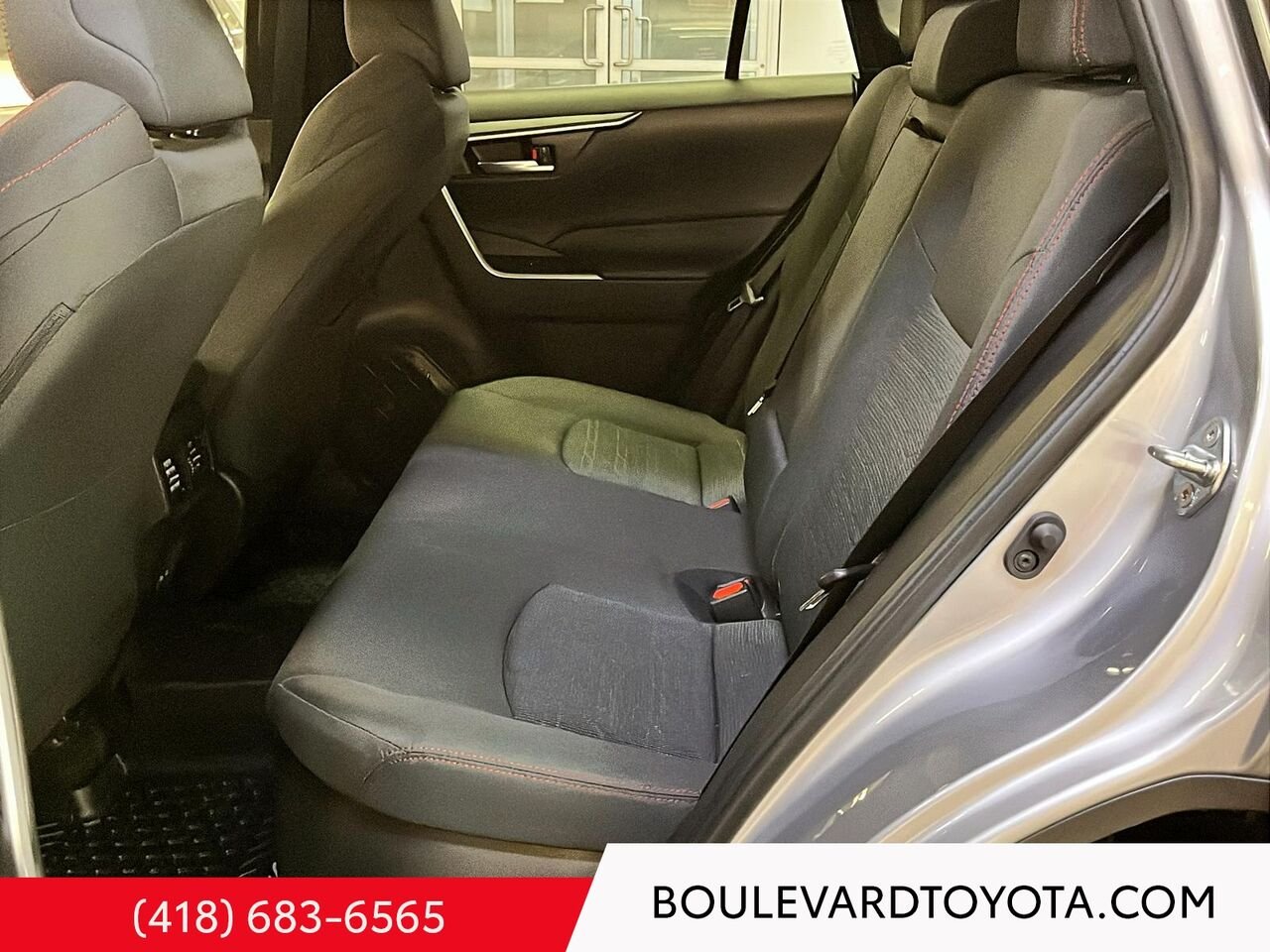 2024 Toyota RAV4 Prime 99538B-21 | SE HYBRIDE, AWD Silver Sky Metallic Québec - photo #18