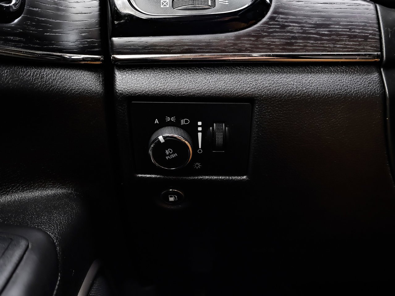 2021 Jeep Grand Cherokee High Altitude 4x4 White Sherwood Park - photo #20