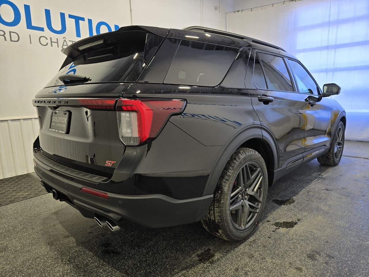 2026 Ford Explorer Agate Black Metallic Châteauguay - photo #2