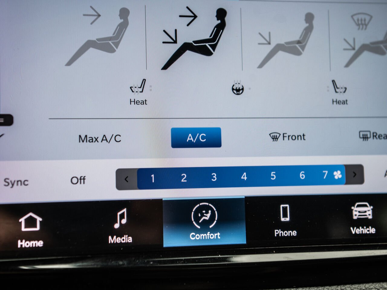 Chrysler Pacifica Hybrid 2023 Bleu Sainte-Julienne - photo #23