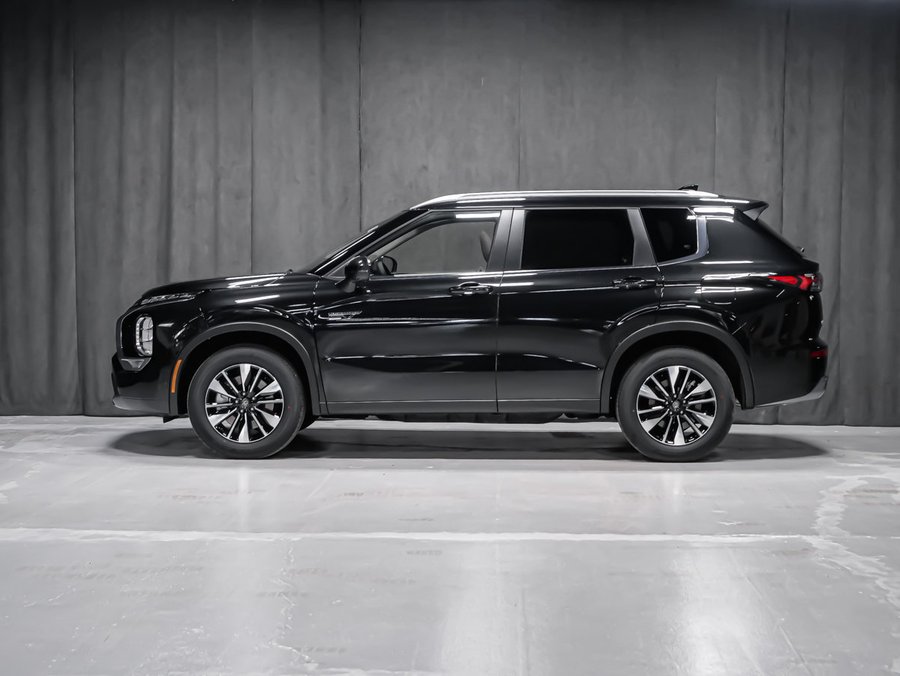 Mitsubishi Outlander PHEV LE 2026 Fini taillé diamant Noir de qualité supérieure