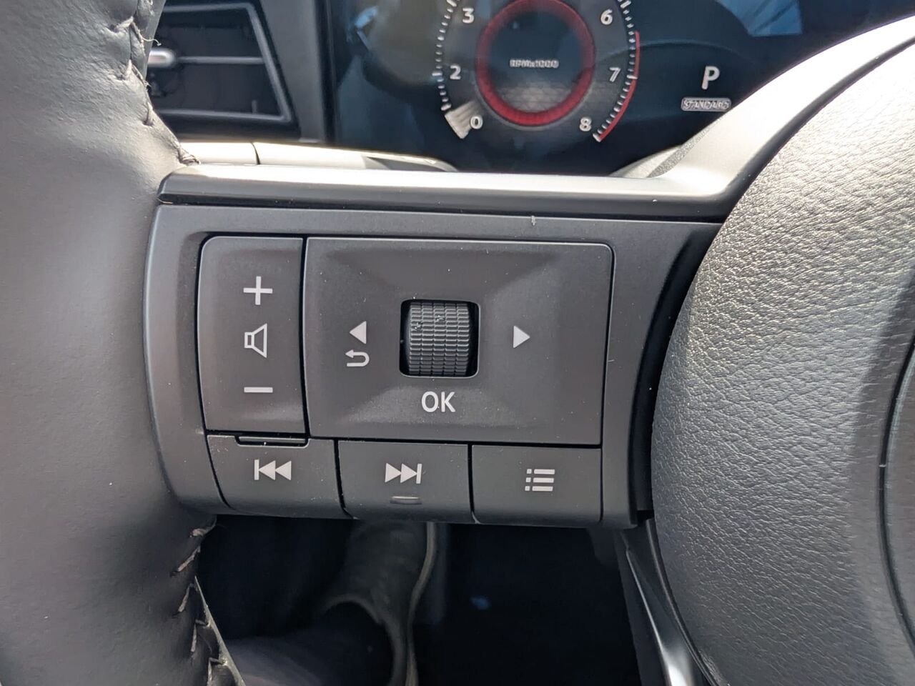 2026 NISSAN Kicks KICKS SV AVANT Super Black Châteauguay - photo #19