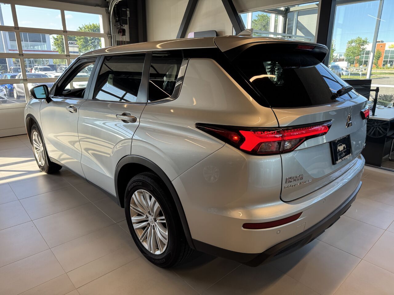 Mitsubishi Outlander 2023