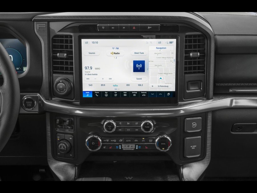 Ford F-150 King Ranch cabine SuperCrew 4RM caisse de 5,5 pi 2026 Bleu antimatière métallisé