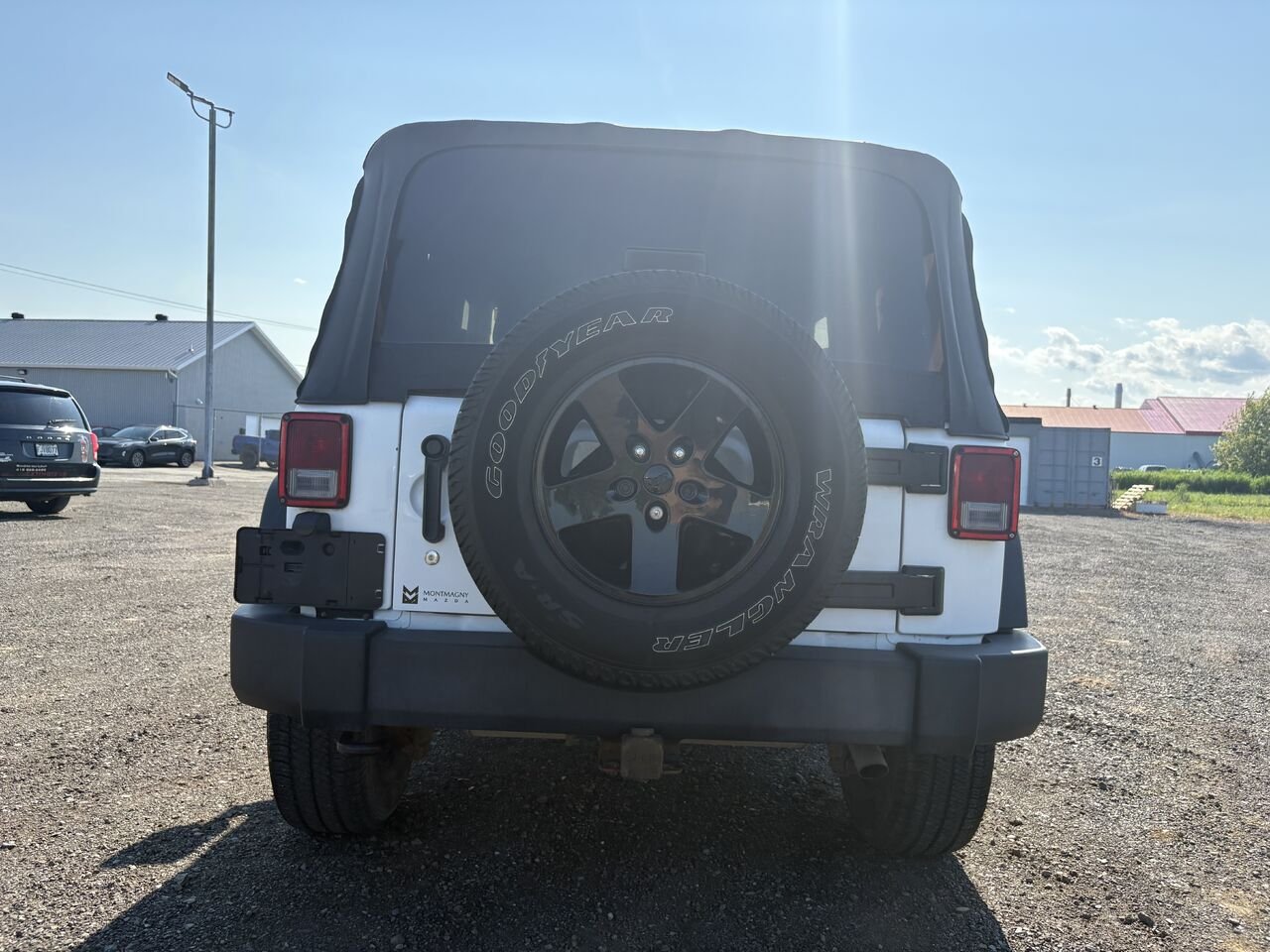 2016 JEEP WRANGLER SPORT 4 RM 2 portes Sport White Montmagny - photo #4
