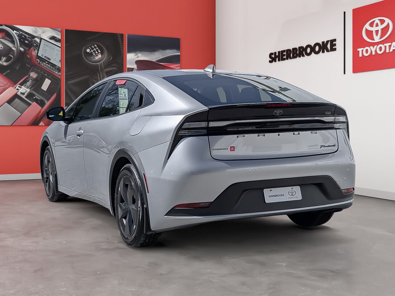 Toyota Prius Prime SE/SIÈGES CHAUFFANTS/BLUETOOTH/AC/RÉGULATEUR DE VITESSE/CAMÉRA DE RECUL 2024 Argent Incisif Sherbrooke - photo #4