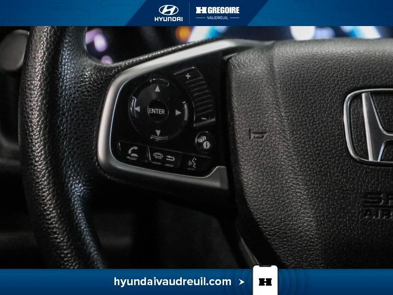 2018 Honda Civic White Blainville - photo #20