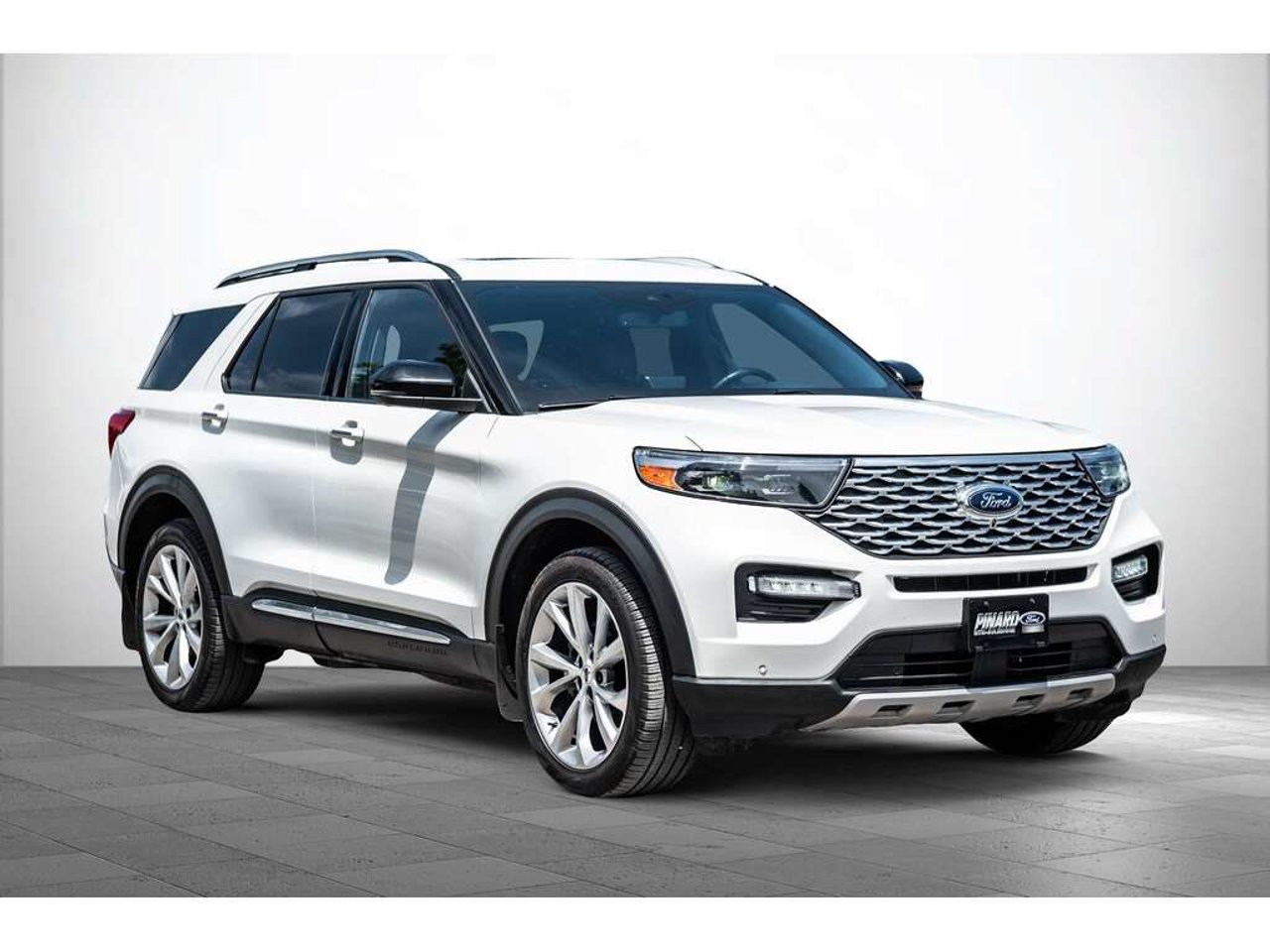 Ford Explorer 2023 Blanc Sainte-Julienne - photo #1