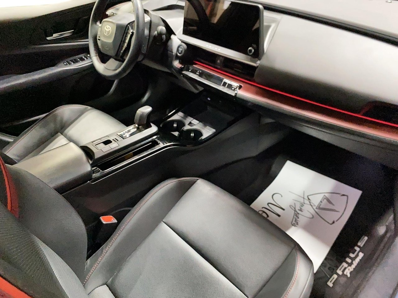 Toyota Prius Prime NIV JTDACACU4R3019131 2024 Gris Chicoutimi - photo #17