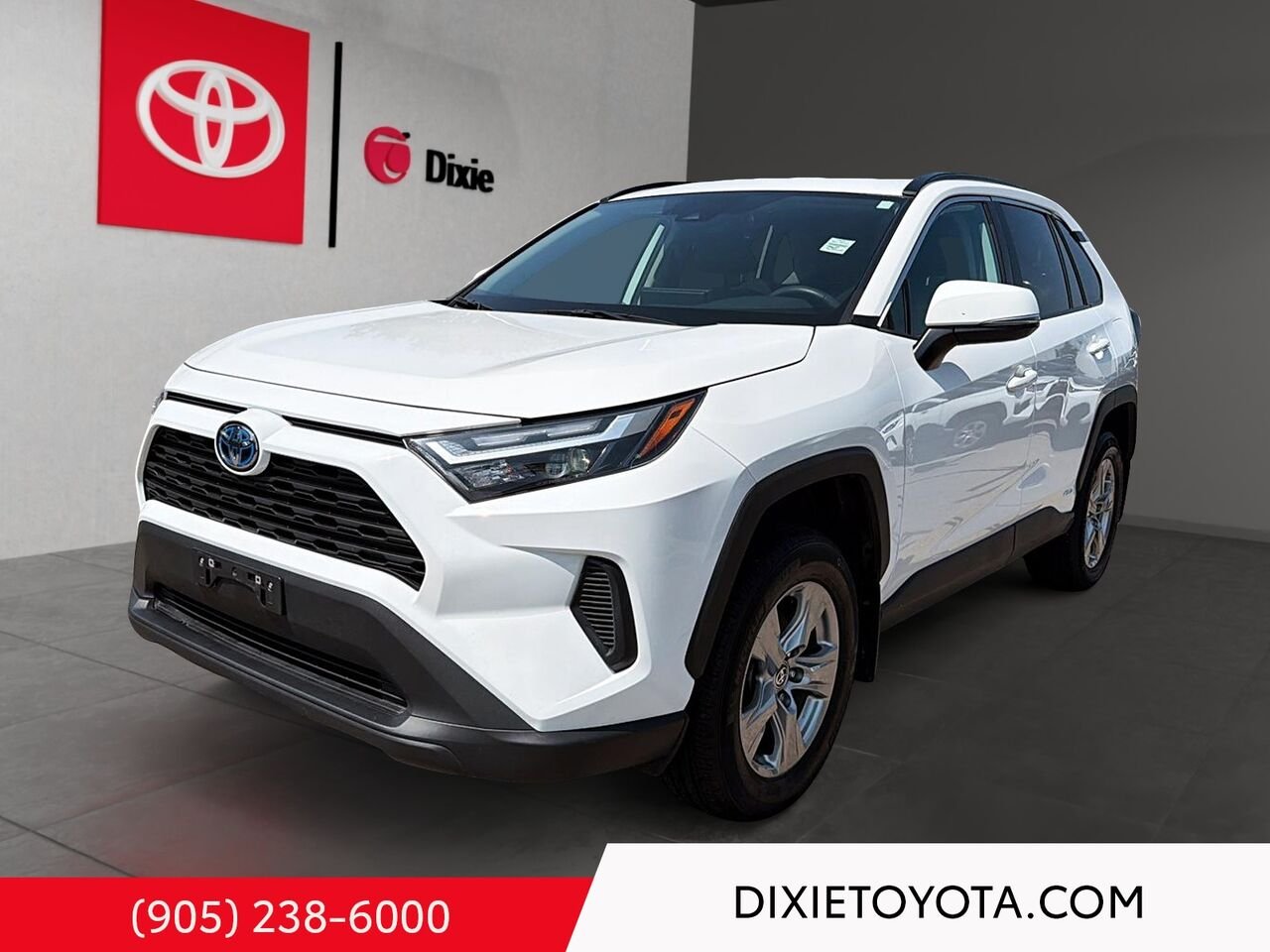 2024 Toyota RAV4 Hybrid XLE AWD / CLEAN CARFAX / HEATED SEATS / MOONROOF / ALLOY WHEELS / CARPLAY AND ANDROID AUTO Mississauga - photo #0