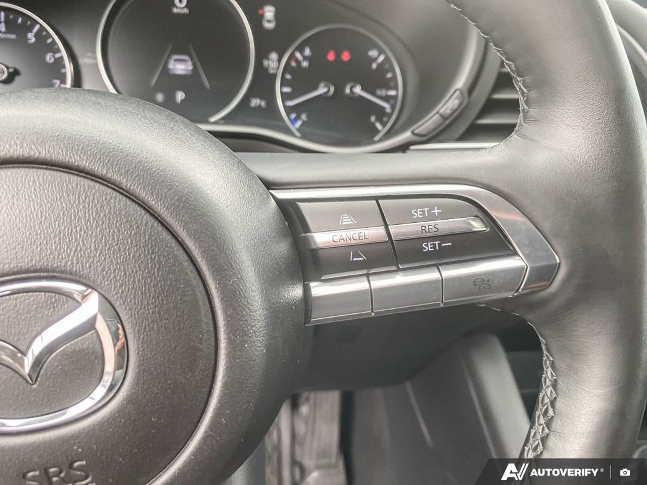 Mazda Mazda3 3MZBPAC74PM371511 2023 Gris Mirabel - photo #18