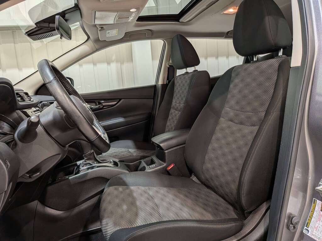 2022 Nissan Qashqai AWD SV CVT Grey Val-David - photo #9