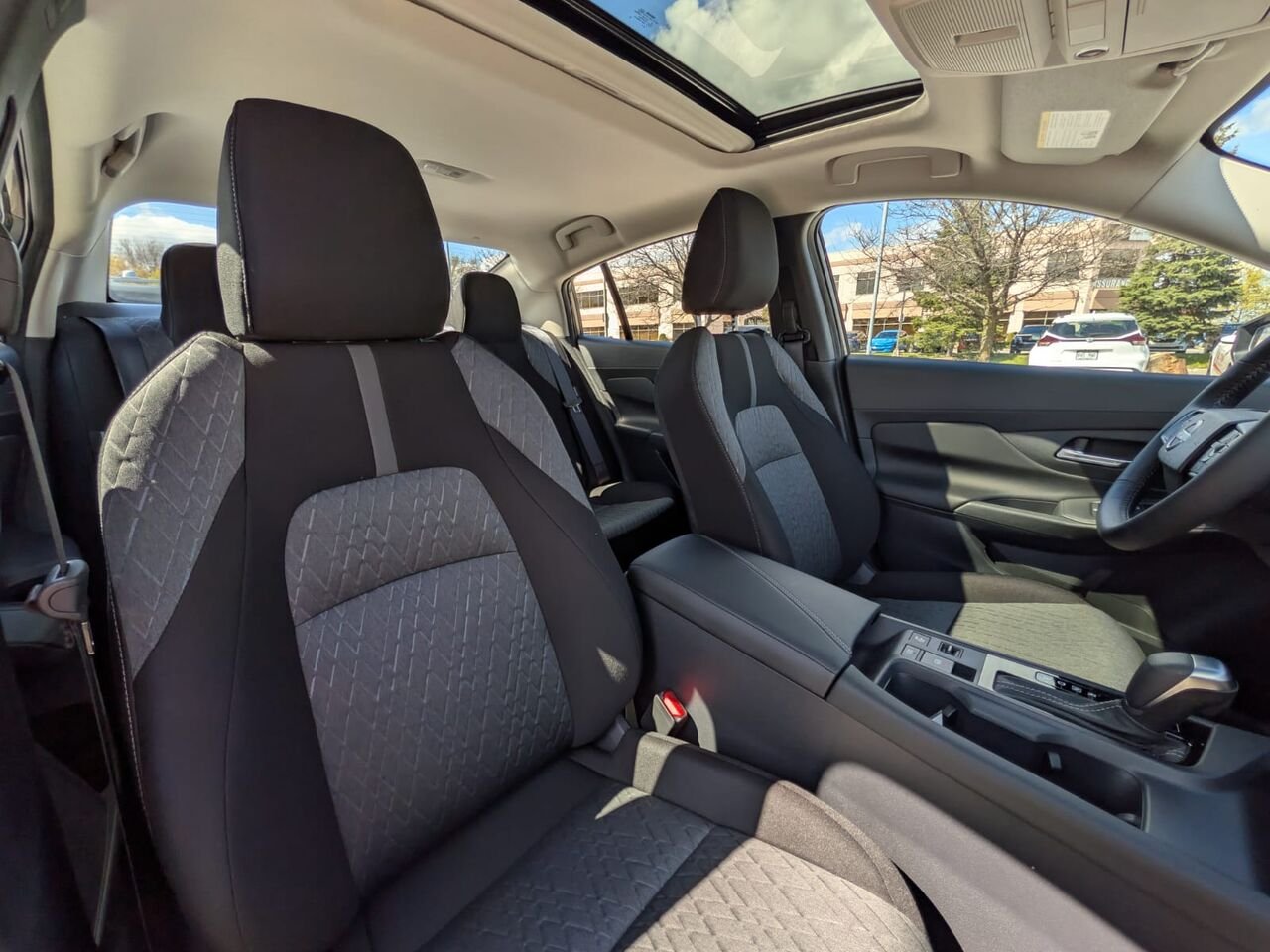 NISSAN Sentra SENTRA SV PREMIUM 2026 Bronze impérial Châteauguay - photo #6