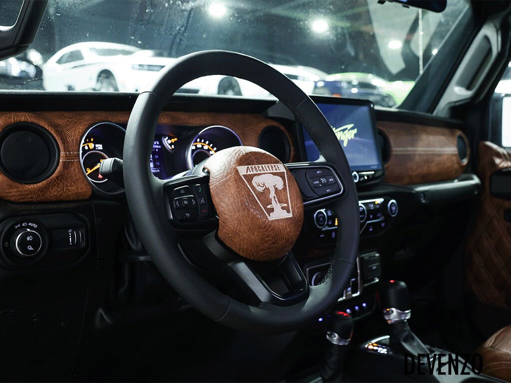 2023 Jeep Gladiator Grey Saint-Eustache - photo #18