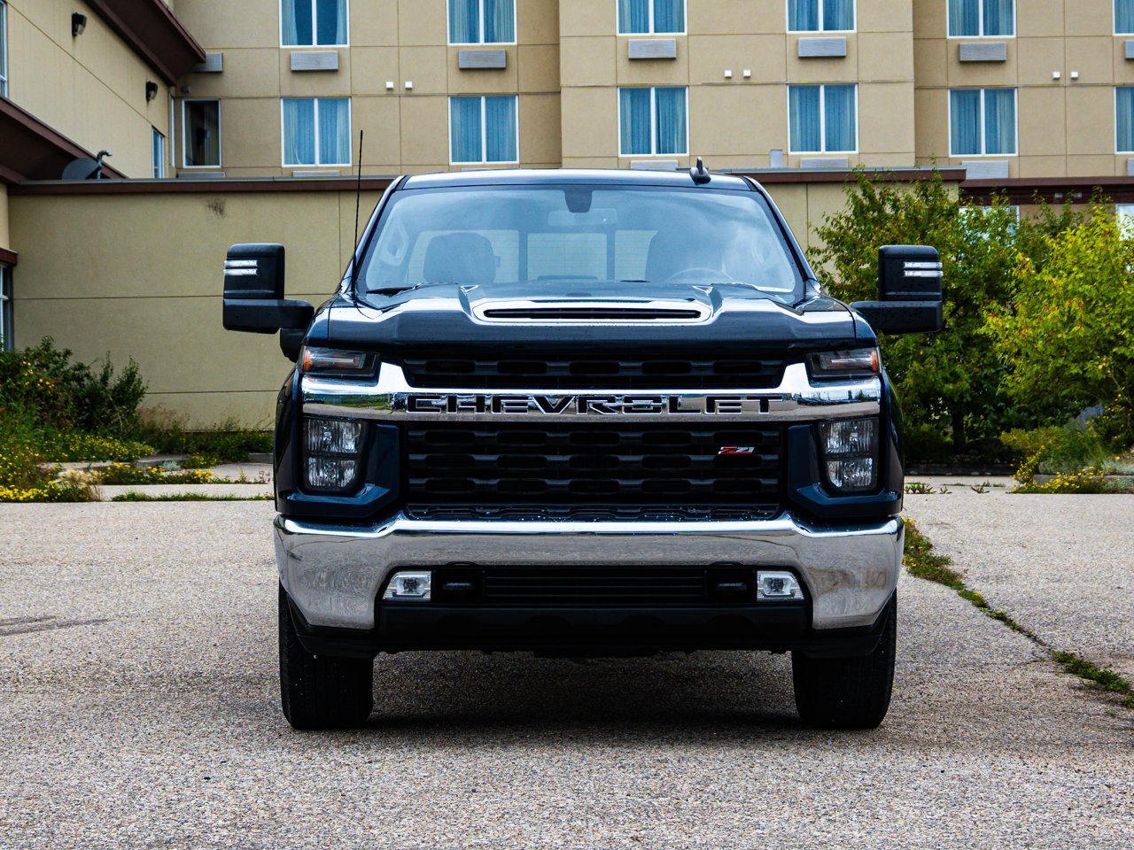 2020 Chevrolet Silverado 3500HD 4WD Crew Cab 159 LT Blue Sherwood Park - photo #2