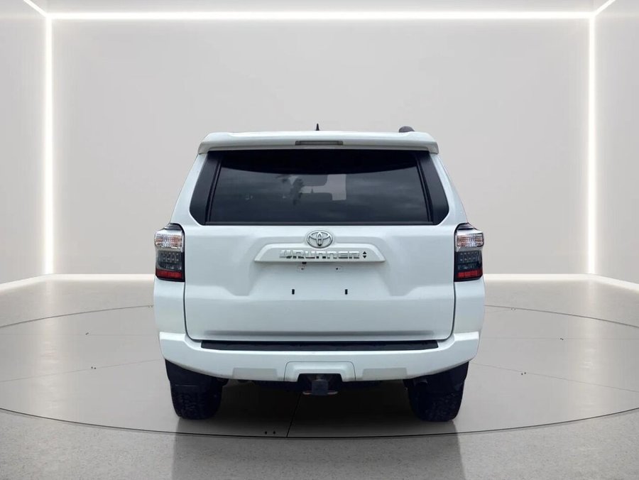 2021 Toyota 4RUNNER SR5 2021 White