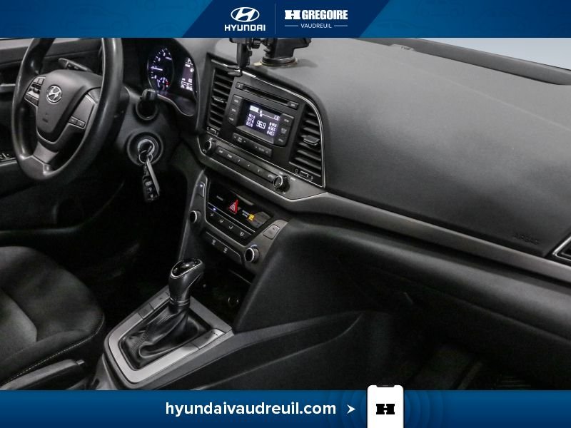Hyundai Elantra 2017 Argent Laval - photo #28