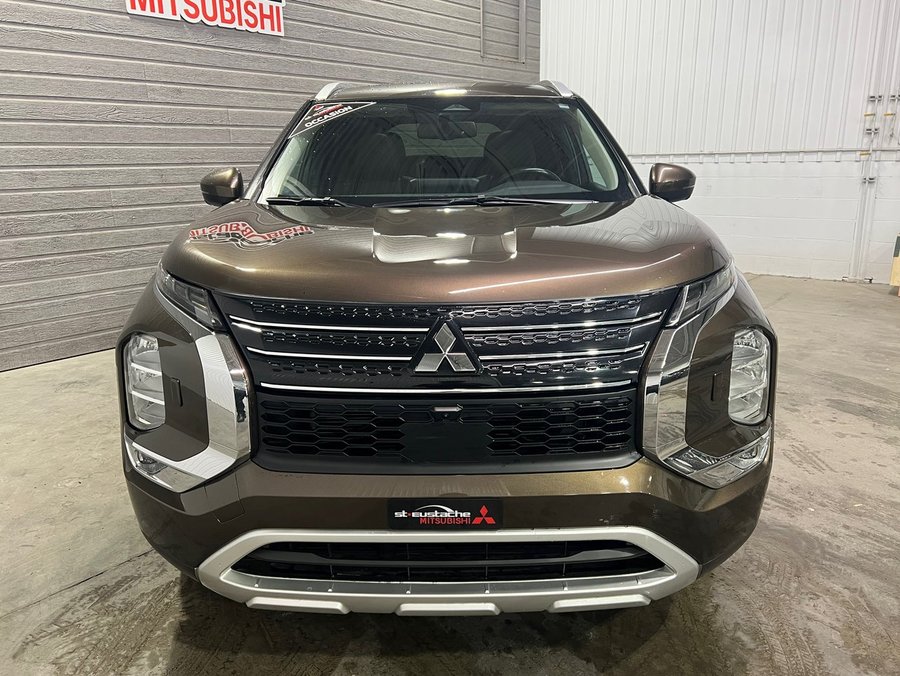 Mitsubishi Outlander SEL**S-AWC**TAUX À PARTIR 0.9%**TOIT OUVRANT**CUIR 2022 Noir