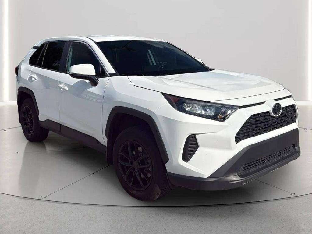 2024 Toyota RAV4 White Gatineau - photo #6