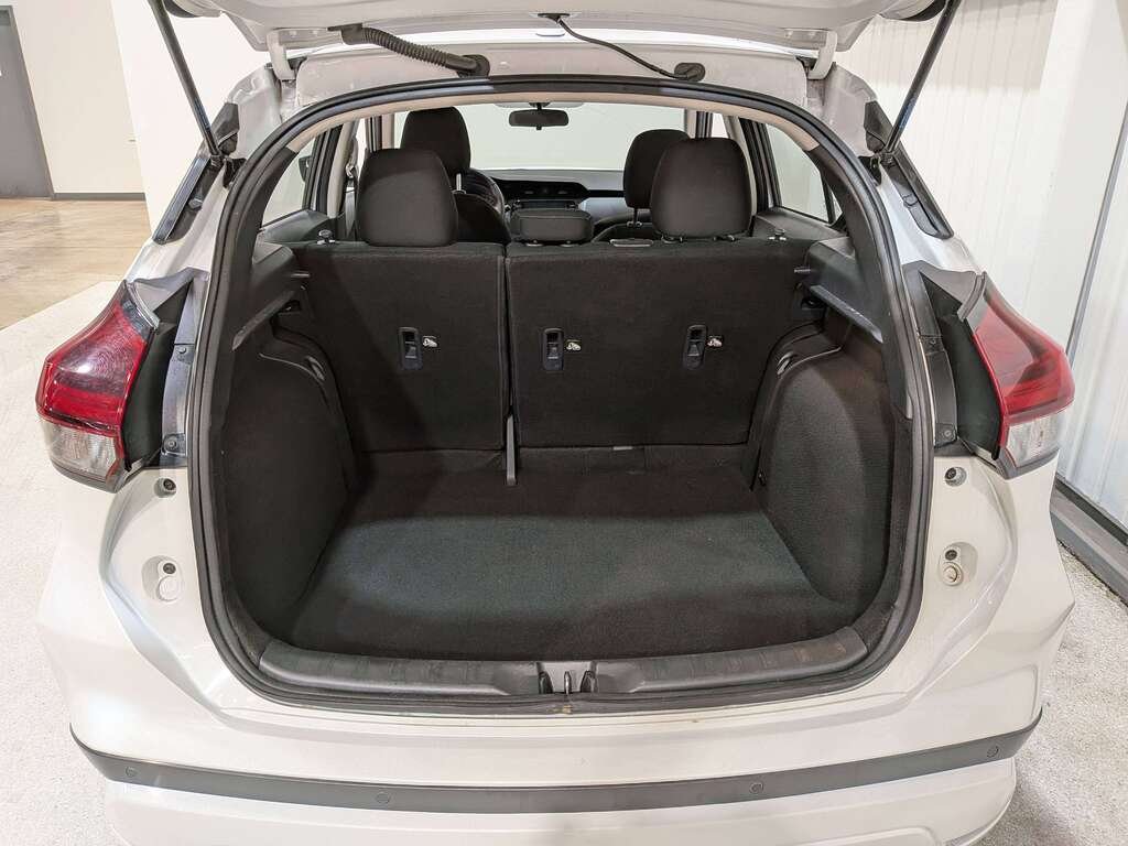 Nissan Kicks SV FWD 2024 Blanc Val-David - photo #8