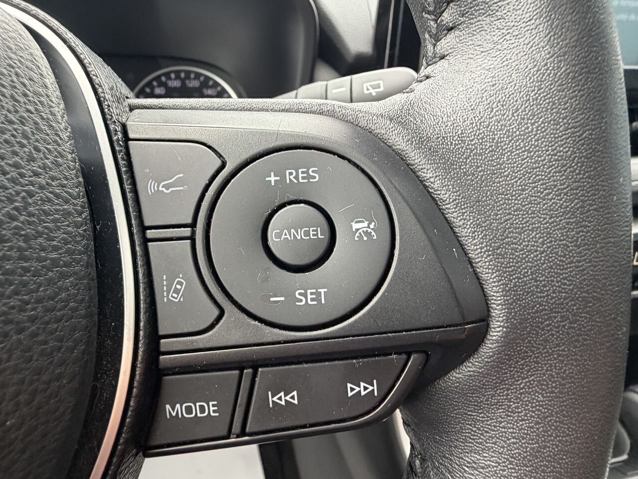 2020 Toyota RAV4 Blue Ste-Marie - photo #15