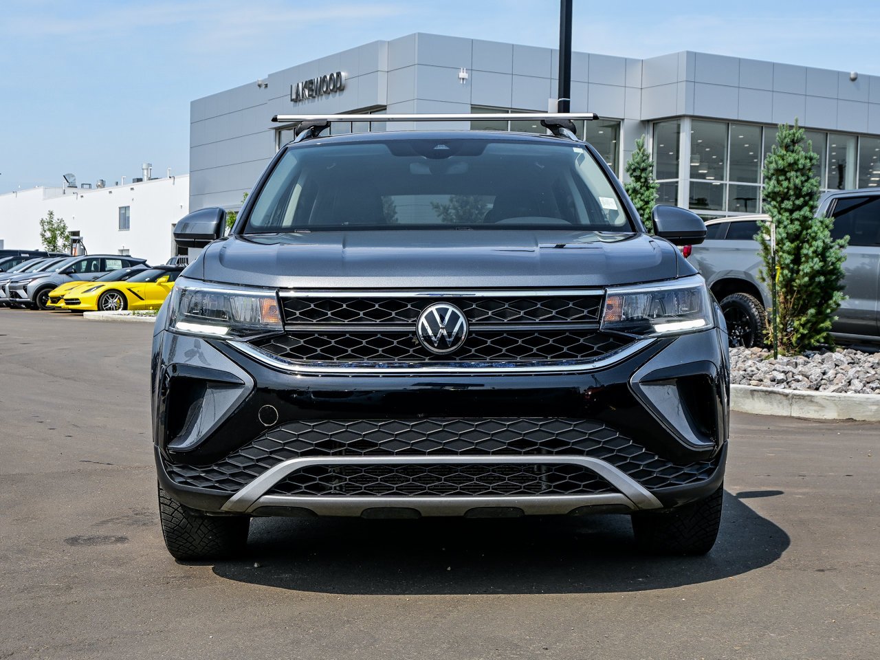 2023 Volkswagen Taos Comfortline 4MOTION *Ltd Avail* Grey Sherwood Park - photo #2