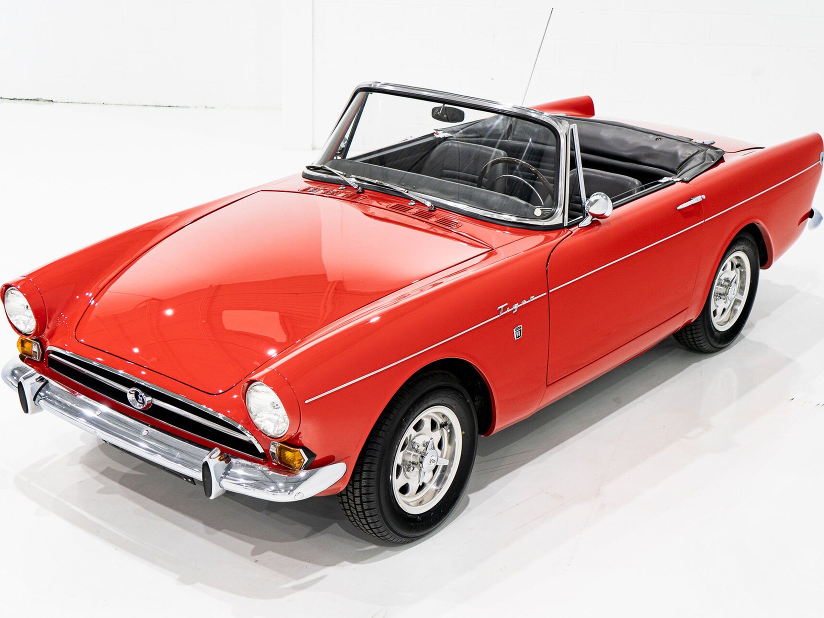 Sunbeam Tiger Unrestored with single repaint **PRIX EN USD** 1967 Rouge Montréal - photo #31