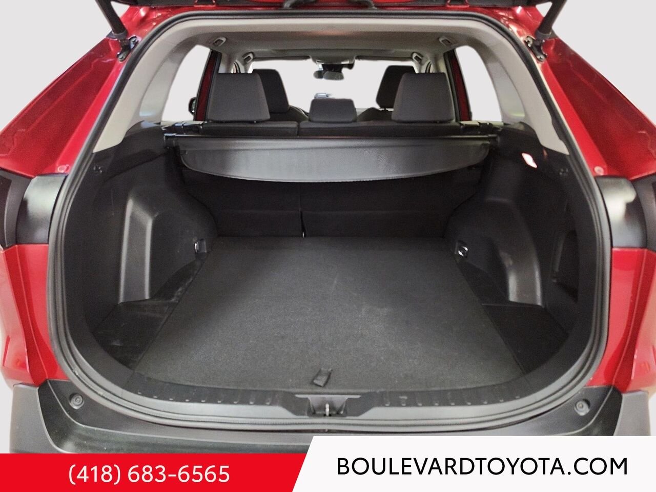Toyota RAV4 98232A-52 | HYBRIDE XLE, AWD 2021 Rouge Québec - photo #19
