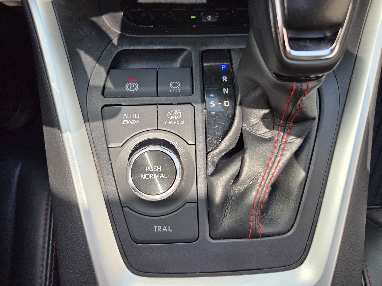 2021 Toyota RAV4 PRIME White Amos - photo #18