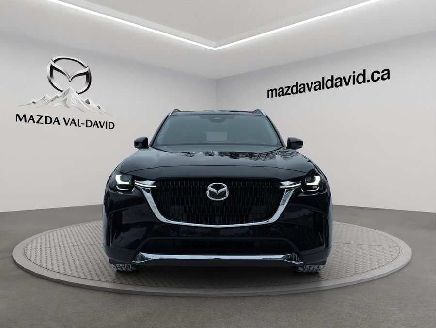 2025 Mazda CX-90 PHEV Éligible à une subvention gouvernementale allant jusqu’à 7500$ Jet Black Mica