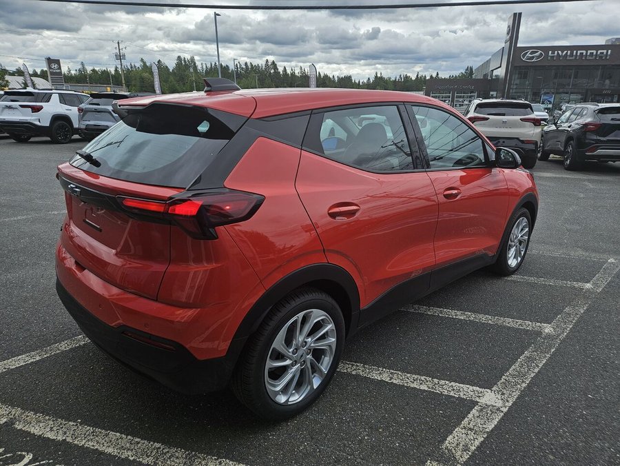 Chevrolet Bolt 2027 2027 Orange habanero