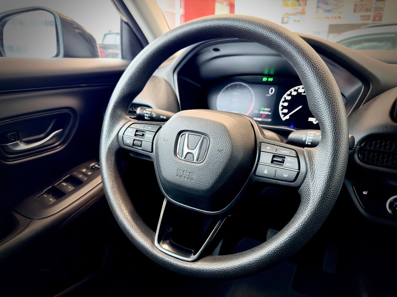 2024 Honda HR-V Black Notre-Dame-des-Prairies - photo #19