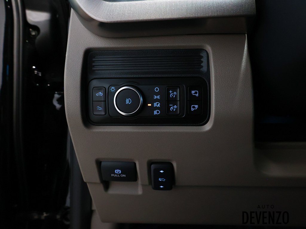 Ford F-450 Super Duty 2026 Noir Saint-Eustache - photo #16