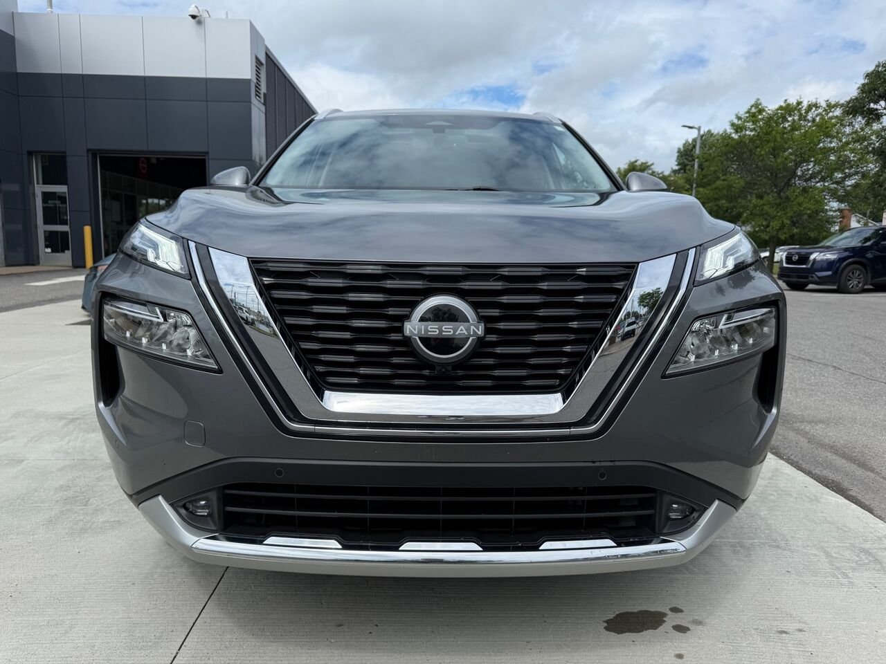 Nissan Rogue PLATINUM | SEULEMENT 16 246KM!! 🔥 2022 Gris Châteauguay - photo #1