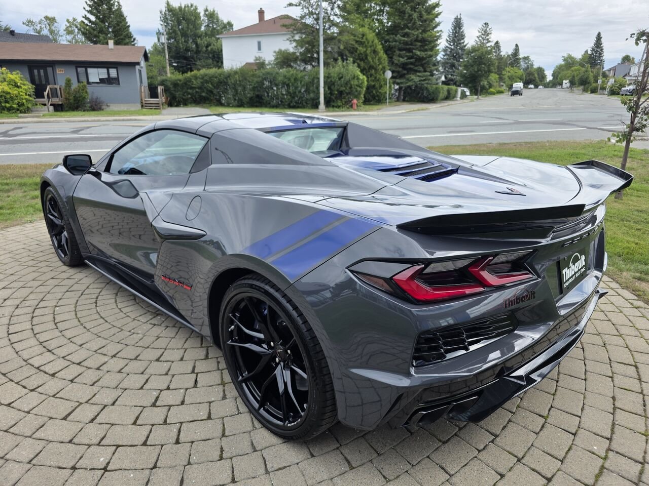 2027 Chevrolet Corvette 3LT Pitch Gray Metallic Rouyn-Noranda - photo #26