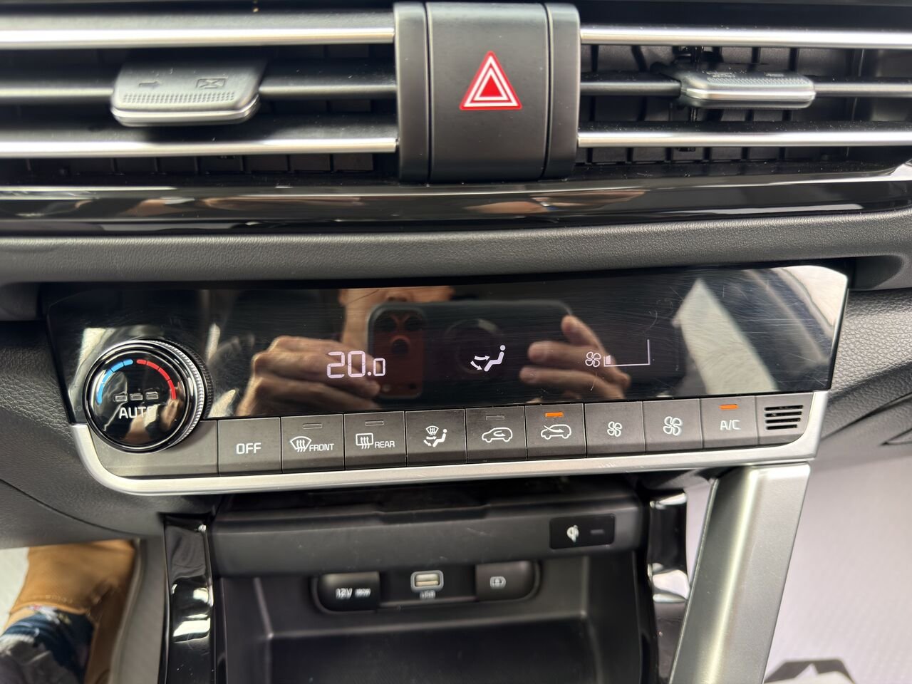 Kia Seltos 2023 Blanc Thetford Mines - photo #24