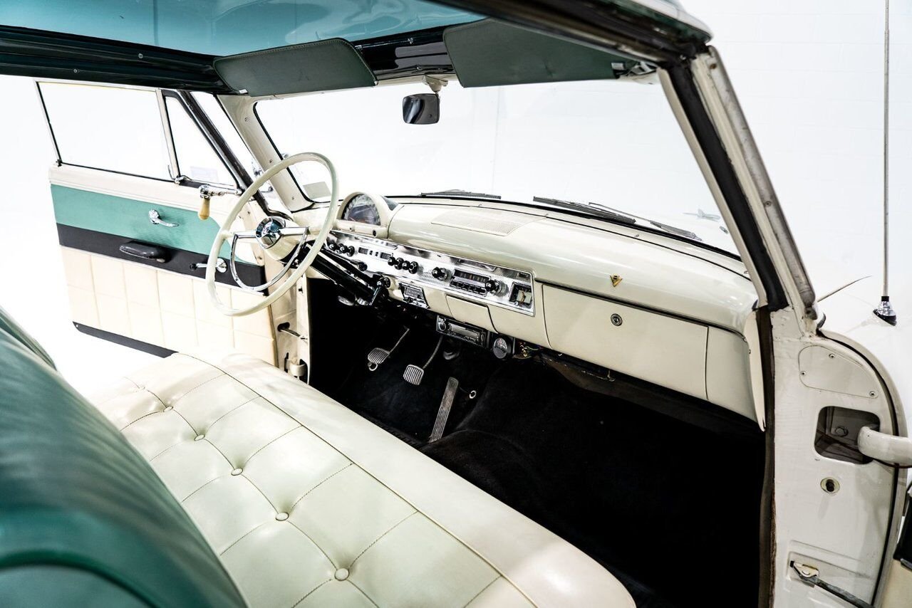 Ford Crestline Skyliner rare glass top long term ownership 1954 Blanc Montréal - photo #61